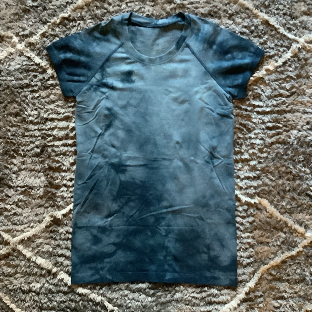 Lululemon swiftly tech